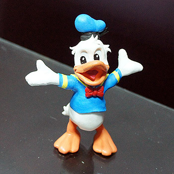 唐老鴨公仔(約10cm)